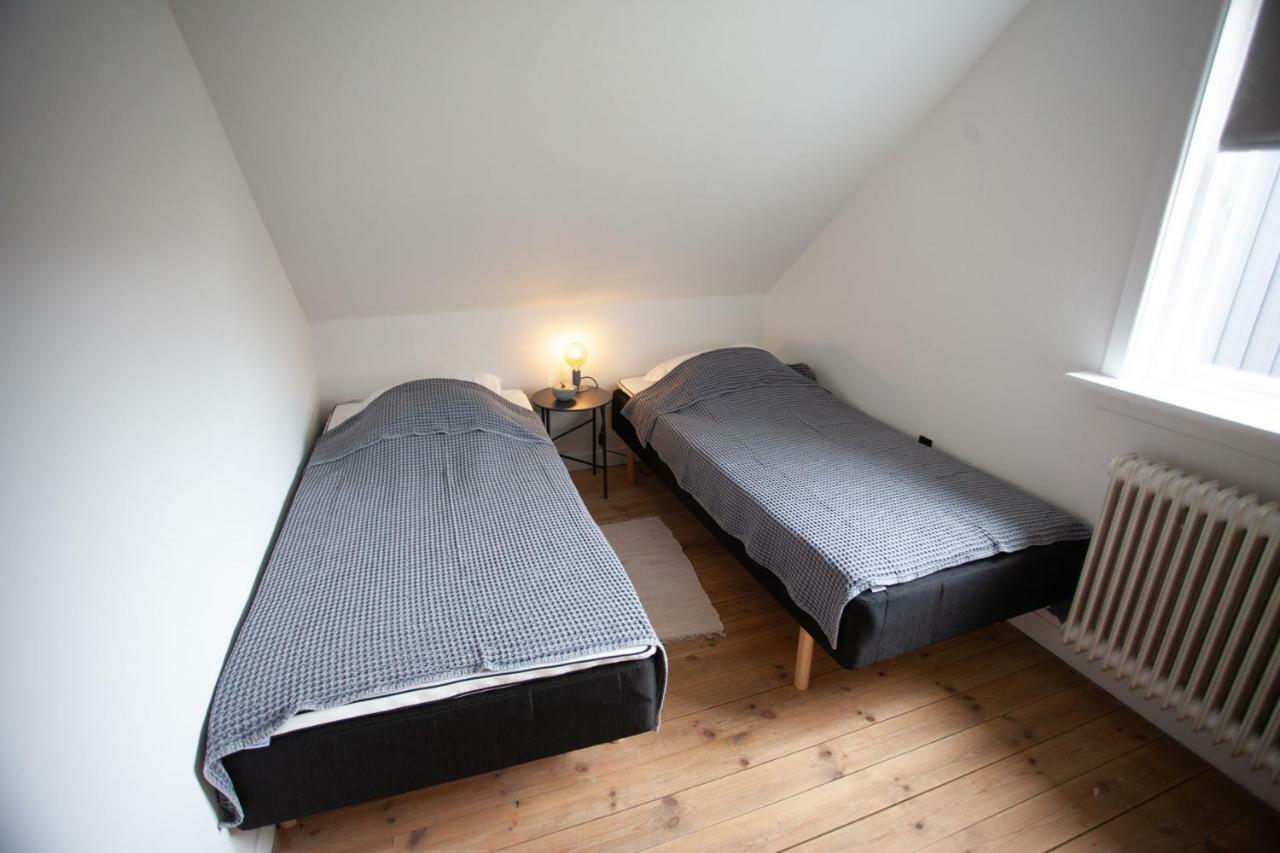 3 Storey, 5 Bedroom, 3 Bathroom House In The Center Of Tórshavn Extérieur photo