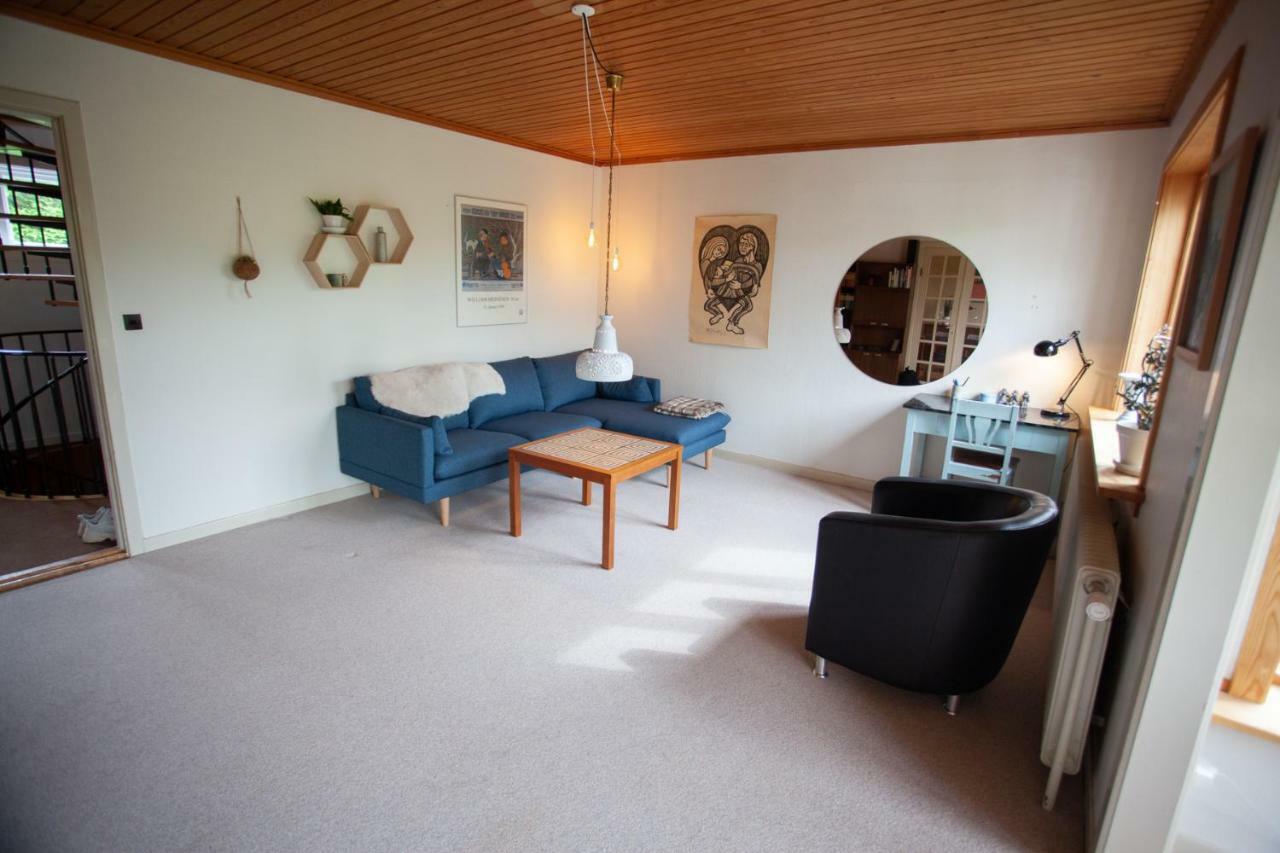 3 Storey, 5 Bedroom, 3 Bathroom House In The Center Of Tórshavn Extérieur photo