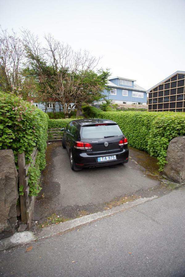 3 Storey, 5 Bedroom, 3 Bathroom House In The Center Of Tórshavn Extérieur photo