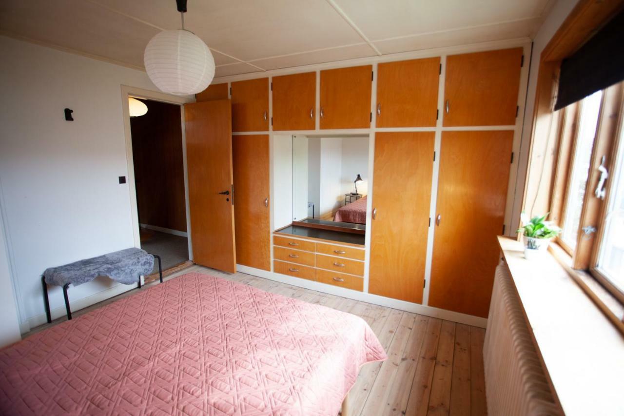 3 Storey, 5 Bedroom, 3 Bathroom House In The Center Of Tórshavn Extérieur photo